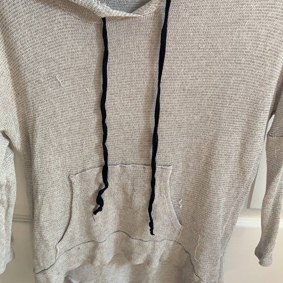 BDG top - Picture 3 of 3